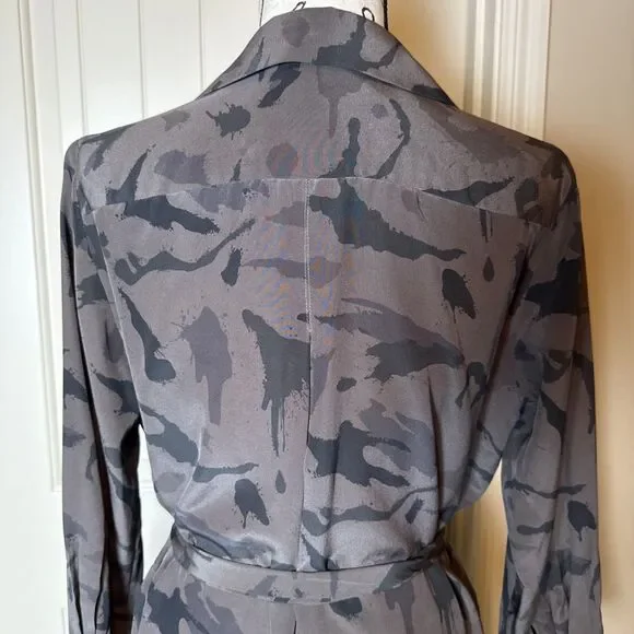 L Agence Button Front 3/4 Sleeve Abstract Silk Dress Purple Size M Designer Luxe - Picture 8 of 16